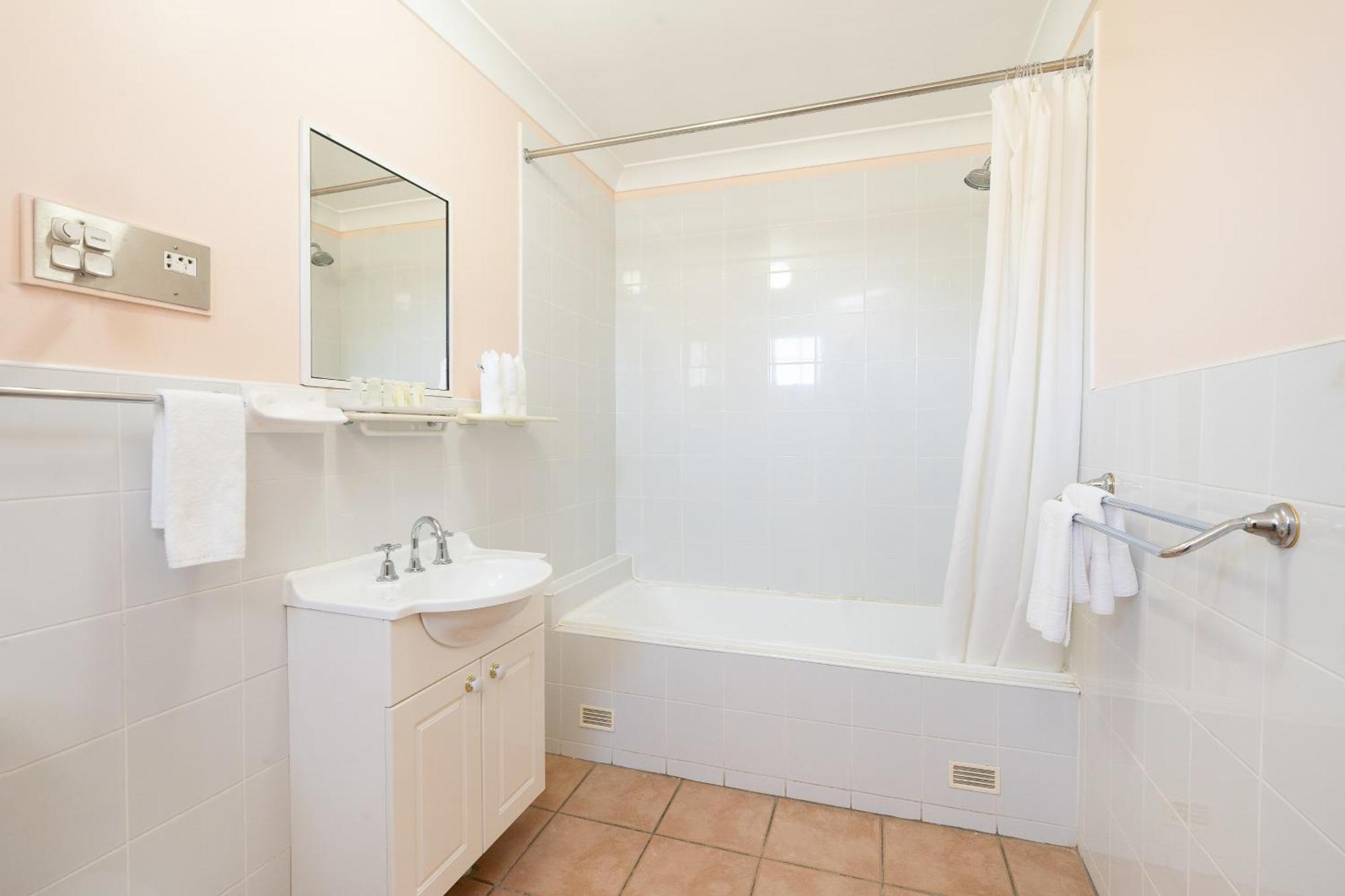 Surestay Hotel By Best Western, New Inn ريتشموند المظهر الخارجي الصورة